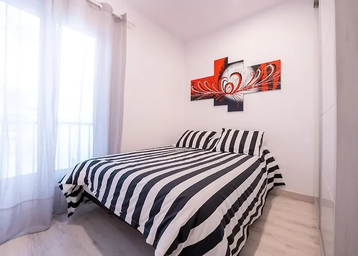 Cisneros Apartment *